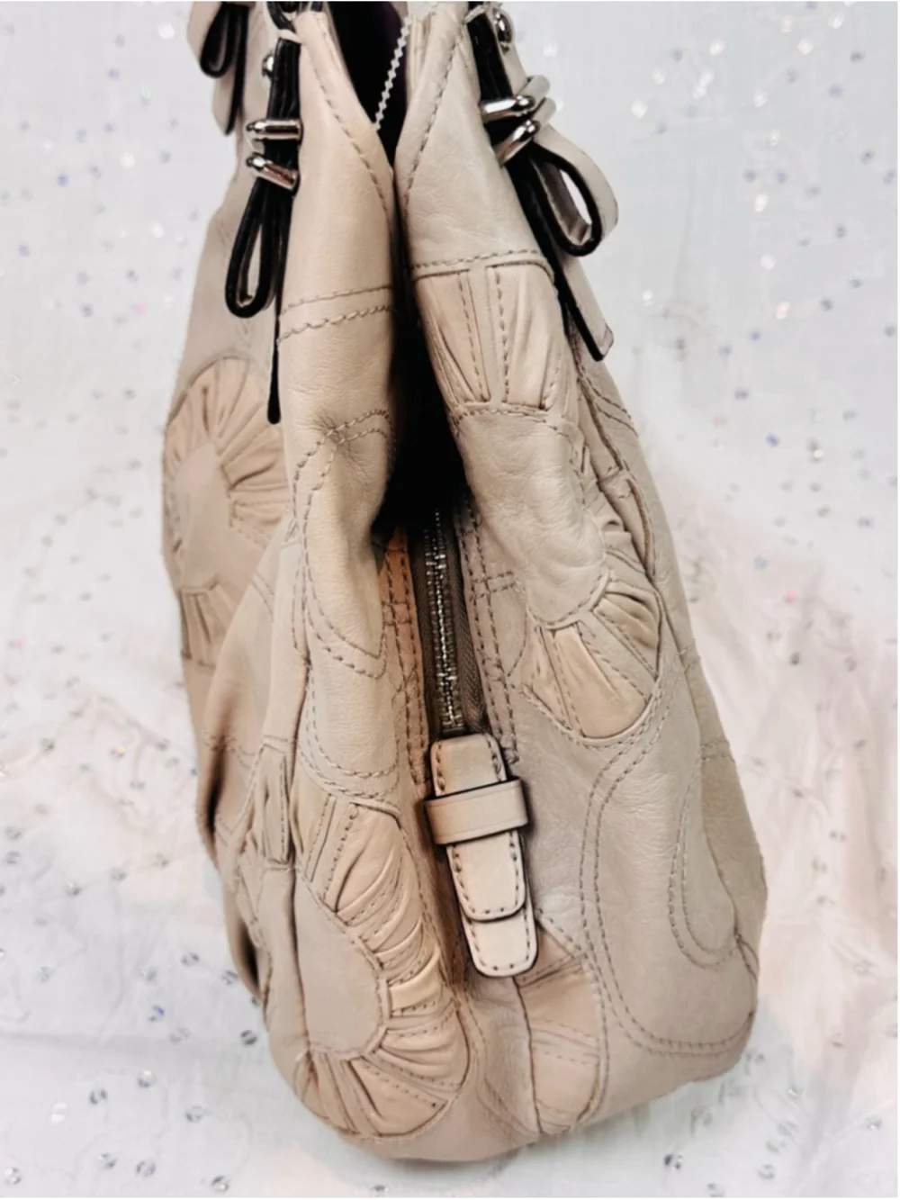Coach 2010 Madison Maggie Putty Leather Op Art Shoulder Bag Lavender lining